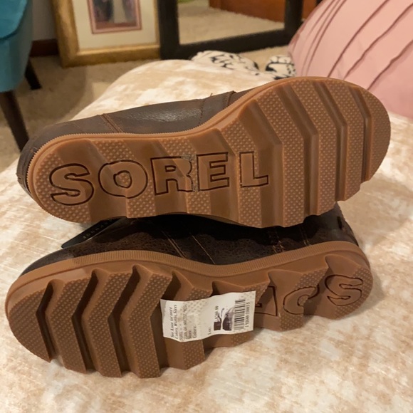 Sorel Arctic Wedge Leather Boot - Picture 14 of 15